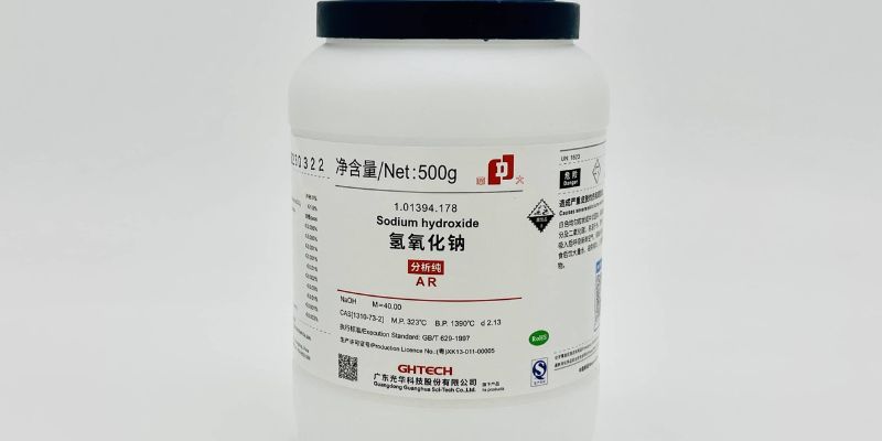 naoh-la-gi-tinh-chat-va-ung-dung-quan-trong-cua-natri-hidroxit-4387